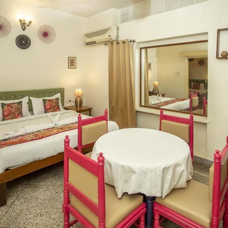 Hotel Pink Palace Τζαϊπούρ Εξωτερικό φωτογραφία