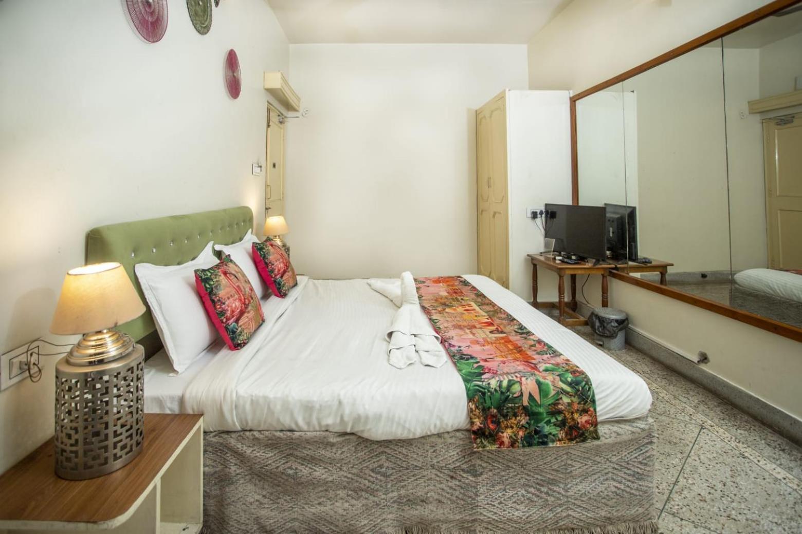 Hotel Pink Palace Τζαϊπούρ Εξωτερικό φωτογραφία