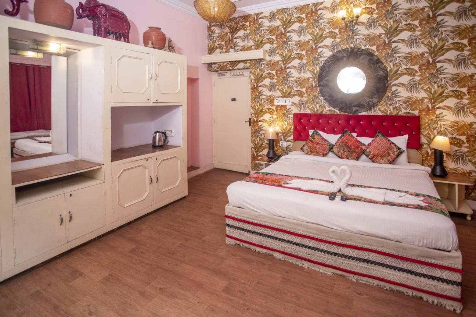 Hotel Pink Palace Τζαϊπούρ Εξωτερικό φωτογραφία