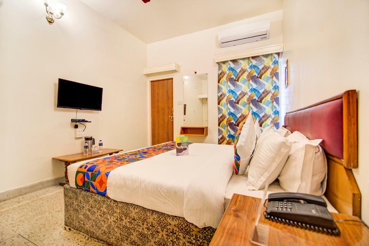 Hotel Pink Palace Τζαϊπούρ Εξωτερικό φωτογραφία