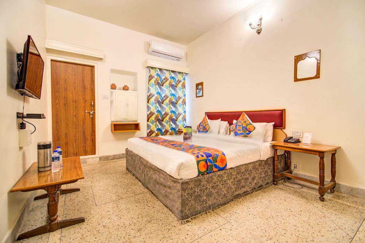 Hotel Pink Palace Τζαϊπούρ Εξωτερικό φωτογραφία