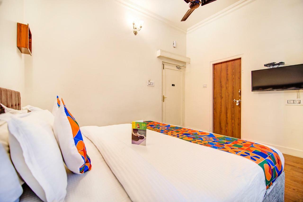 Hotel Pink Palace Τζαϊπούρ Εξωτερικό φωτογραφία